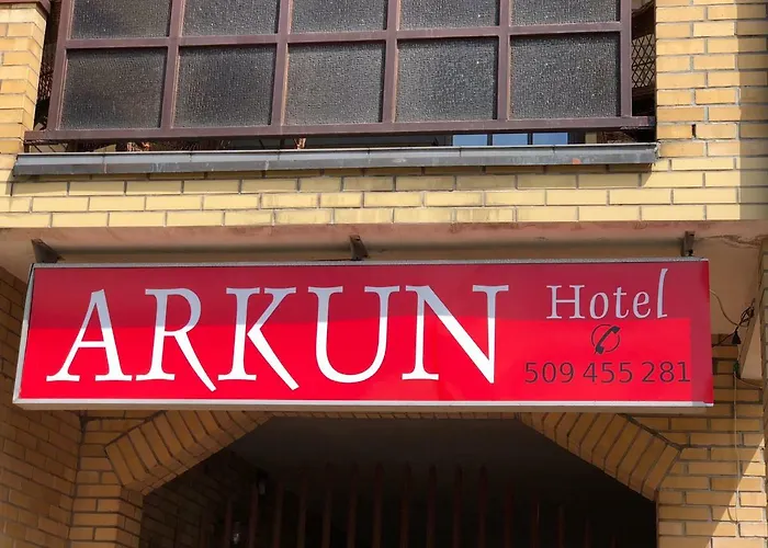 Hotel Arkun 3* 莱鲍